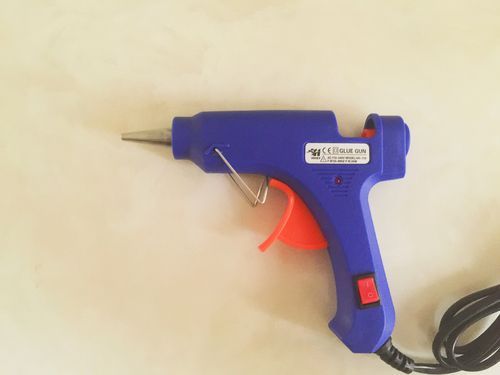 做手工的胶水枪叫什么？手工武器枪