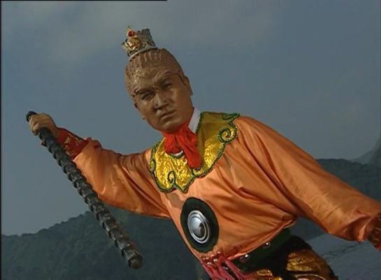 西游记黑水河中的鼍龙怪使用的兵器是什么？西游记鼍龙怪武器