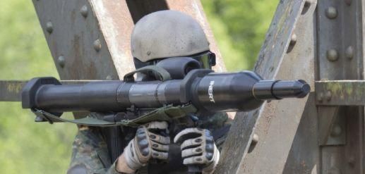 萤火微光怎么隐藏武器？隐形武器及反隐形武器