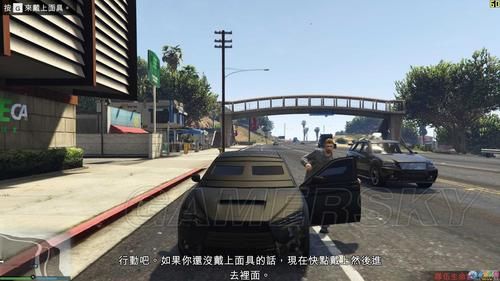 gta3怎么在车上开枪？gtaol开车能用的武器