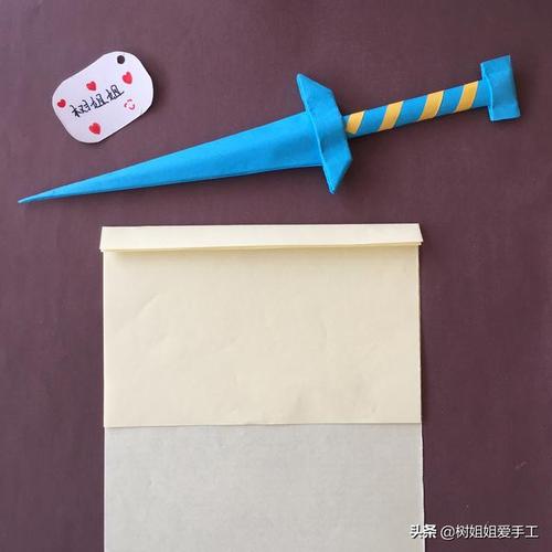 怎么用纸做超级英雄的武器？（大神用纸做武器）