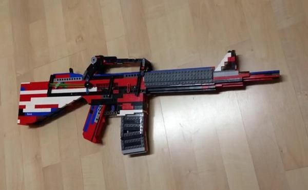 什么游戏可以自制武器？（乐高警察枪械武器图片大全图片大全）