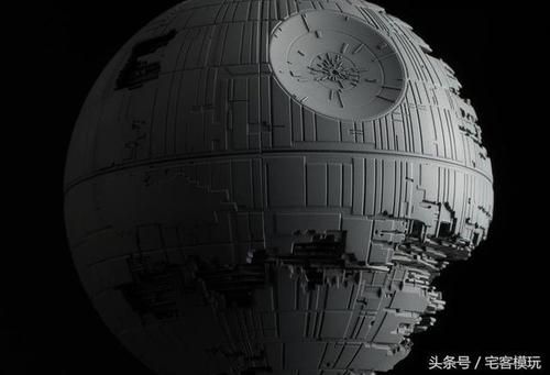 星球大战有个星球被太空堡垒一炮就崩溃了，这是什么武器？（比死星厉害的武器）