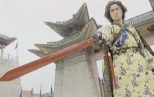 风云里雄霸要得到的天下十大兵器是什么？（风云雄霸天下武器）