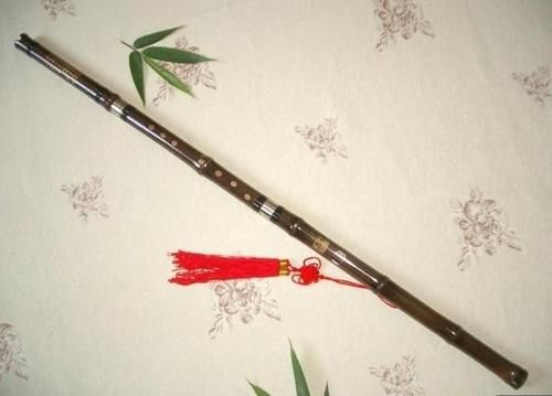 古代吹的萧能当武器吗？（箫做武器用剑套路会降低伤害吗）