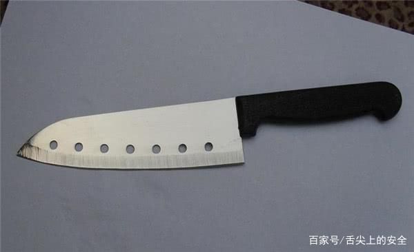 菜刀开孔真实原因？（刀剑武器打洞）