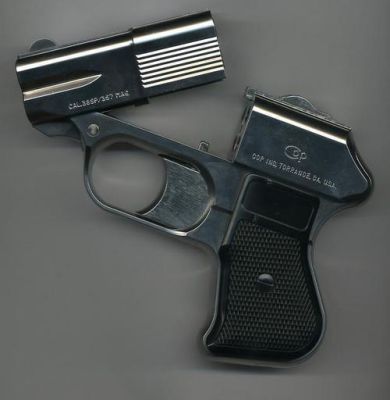 cop357维纳斯和沙鹰雷蛇选哪个？（357独特武器）