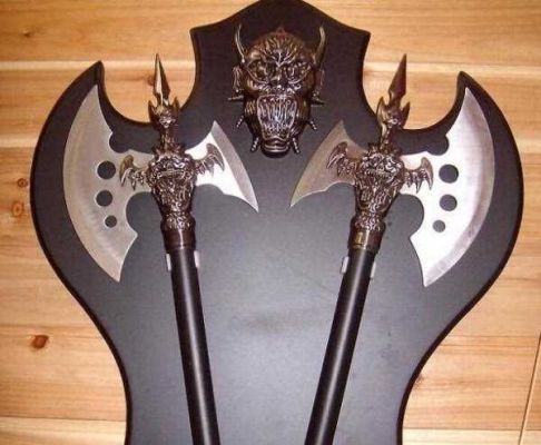 李逵用什么武器？（李逵用什么武器）
