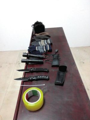 抢银行需要带什么工具？（抢劫带哪些武器）