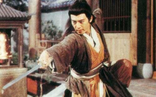 令狐冲独孤九剑学了几剑？（令狐冲的武器）