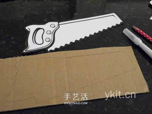 怎么用纸箱做宝剑刀？（画画武器大全游戏刀）