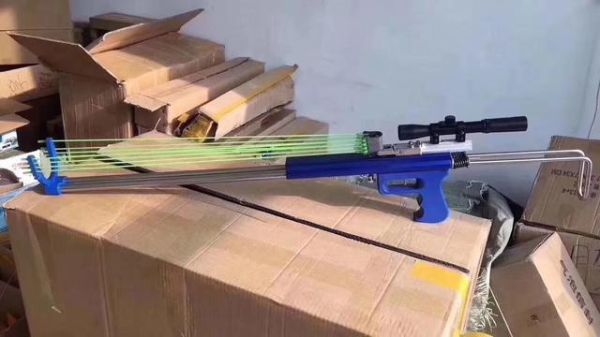 代达罗斯风暴弓和冰霜弓哪个好？（风暴特工队什么武器好）
