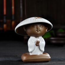 和尚戴帽子脑筋急转弯？（和尚用帽子做武器的游戏）