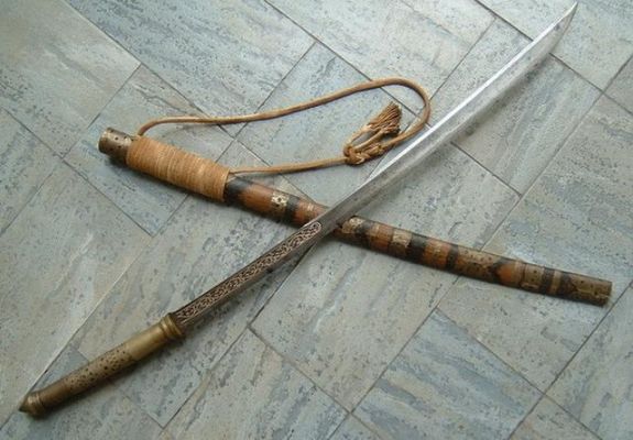 世界十大冷兵器排名，真实存在的名刀，你见过哪一把？（不可思议的奇怪武器）
