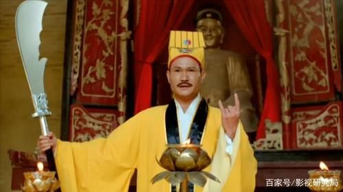 谁知道西洋僵尸林正英的叫什么名字？（86驱魔刷图拿什么武器）