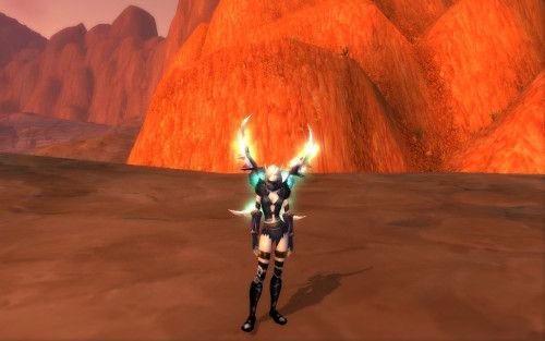 魔兽4.3版本幻化系统能幻化风剑的外型吗？（魔兽能幻化橙色武器么）