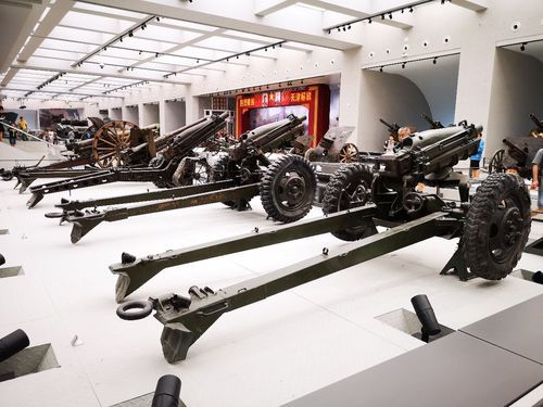 军博主要展厅有什么？（抗日武器模型）