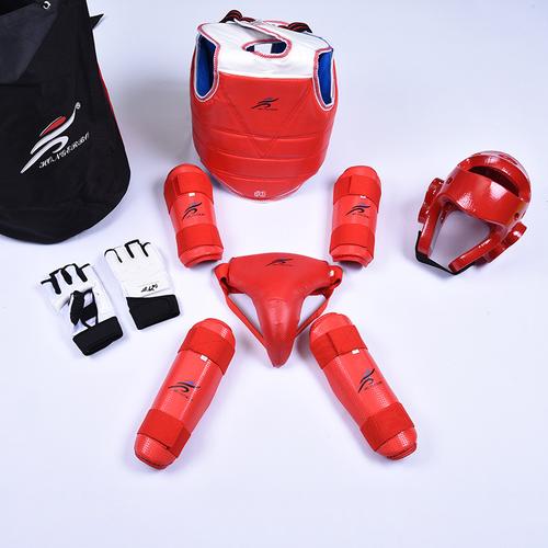男散打用什么武器好？（男格斗拿什么武器）