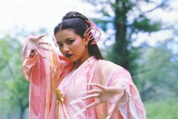 小龙女武的武功是什么？（九阴12成玉女剑法武器3大招）