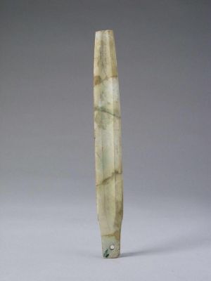 遗祀玉珑和专武差别？（祭祀用的武器）