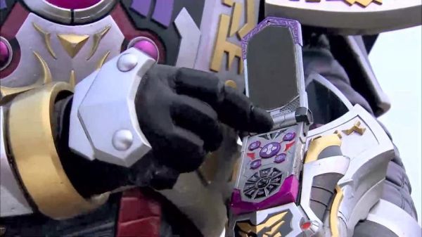 修罗炼狱戟和战神烈火剑哪个厉害？（烈火战神法师武器）