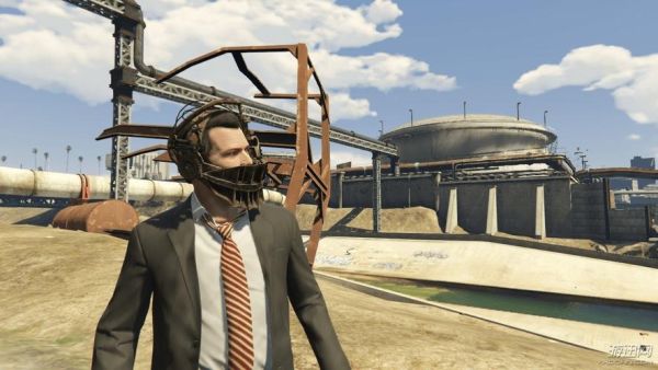 GTA那个系列武器里面有电锯啊？（gta5死了武器）