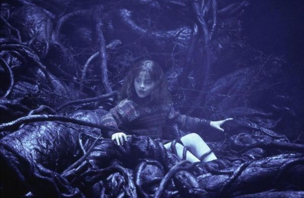 魔鬼武器女主角？（皇帝的魔窟武器）