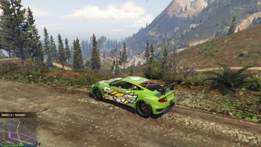 gta4怎么在车上换武器？（gta5怎么在车上换武器）