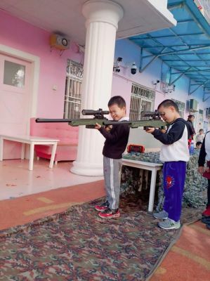 儿童怎么样学射击？（幼儿简单武器图片大全图片大全图片欣赏）