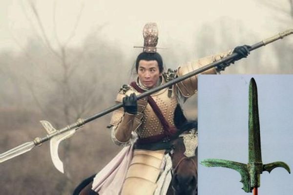 项羽的武器？（项羽到底用什么武器）