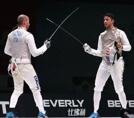 12个奥林匹克神分别拿什么武器？（12号武器图片大全）