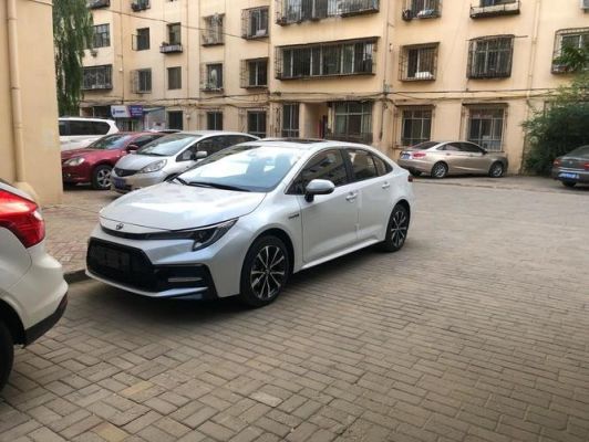 雷凌天际白和珍珠白的区别？（天际 精灵武器 材质）