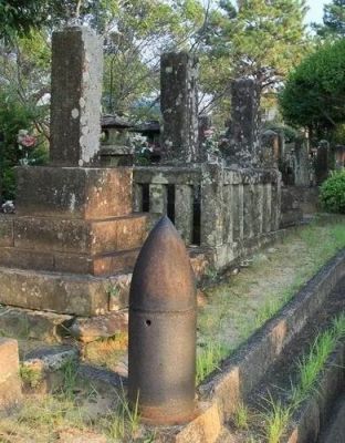 古代的炮弹形状是什么?是如何爆炸的？（让子弹飞中的武器）