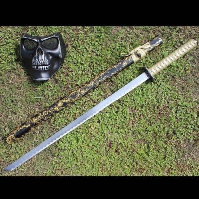 男孩子为什么喜欢冷兵器？（男生武器名字大全图片大全图片欣赏）