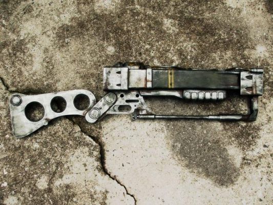 辐射3武器最强？（辐射3核弹镇买武器）