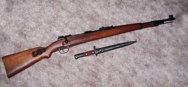 我军在抗战中用过多少种轻武器？（德军轻武器数量）