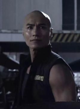 14k谁演的？（死亡飞车武器）