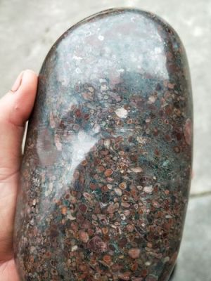 虚构世界五彩石怎么用？（武器伤害五彩石名字）