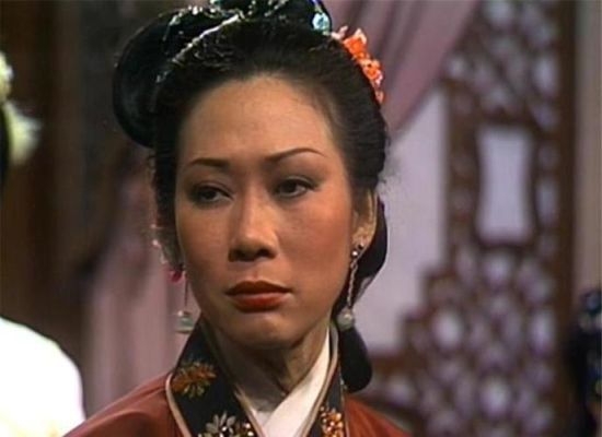绰号修罗刀女子是谁？（修罗刀秦红棉用什么武器）