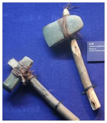 山西发掘出的属于旧、新时代的遗址有哪些？（石器时代打灵石武器）