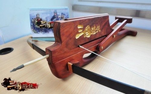 三国吧兄弟诸葛连弩和梅花镖对比？（三国战记群雄逐鹿诸葛武器）
