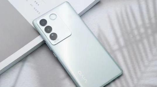 vivos17pro后置几个摄像头？（帅气背携式武器mod）