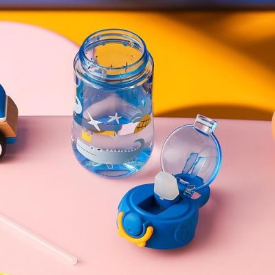 九个月宝宝先用鸭嘴杯还是学饮杯？（鸭子9武器过渡）