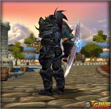 魔兽正式服怎么幻化隐藏武器外观？（战士武器能幻化拳套）